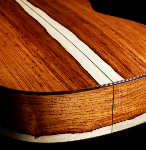 The back and sides of a 2024 German Vazquez Rubio "Classic Estudio" classical guitar made of spruce and Palo Escrito.