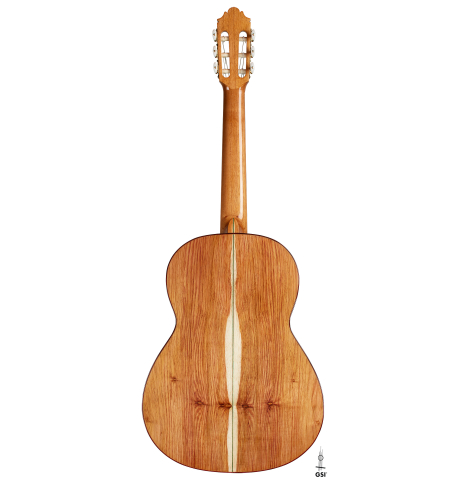 The back of a 2025 German Vazquez Rubio "Classic Estudio 48" classical guitar made of spruce and palo escrito