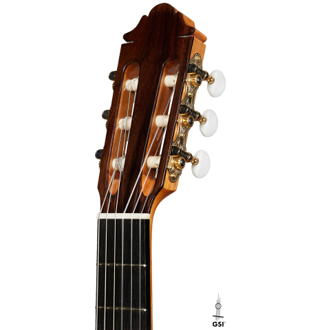 The headstock of a 2025 German Vazquez Rubio "Classic Estudio 48" classical guitar made of spruce and palo escrito