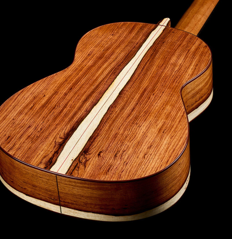 The back and sides of a 2025 German Vazquez Rubio "Classic Estudio" classical guitar made of spruce and Palo Escrito.