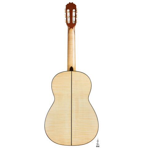 The back of a 2023 German Vazquez Rubio "Concert 635" classical guitar made of spruce and maple
