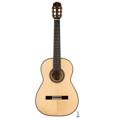 The front of a 2026 German Vazquez Rubio "Concert 635" classical guitar made of spruce and maple