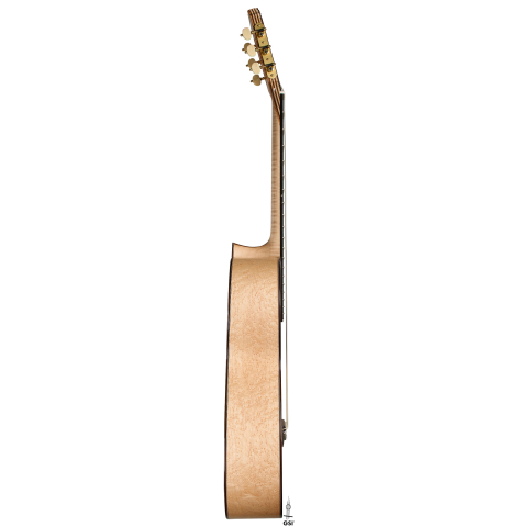 The side of a 2026 German Vazquez Rubio "Concert 635" classical guitar made of spruce and maple