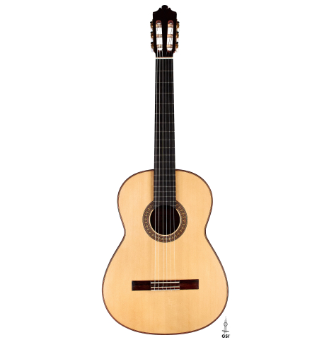 The front of a 2022 German Vazquez Rubio "Divina" classical guitar made with spruce and Palo Escrito