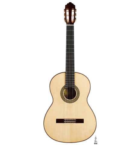 The front of a 2024 German Vazquez Rubio "Divina" classical guitar made of spruce and palo escrito