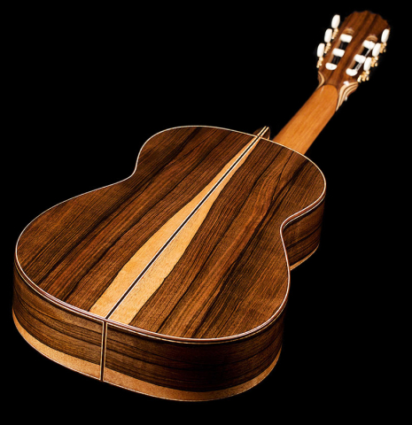 The back of a 2021 German Vazquez Rubio "Concert 635" classical guitar made of spruce and ziricote