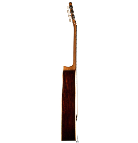 The side of a 2021 German Vazquez Rubio &quot;Hauser&quot; classical guitar made of spruce and cocobolo