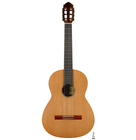 The front of a 2026 German Vazquez Rubio "Classic Estudio-SM" classical guitar made of cedar and palo escrito