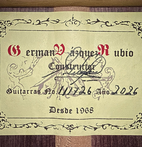 The label of a 2026 German Vazquez Rubio "Classic Estudio-SM" classical guitar made of cedar and palo escrito