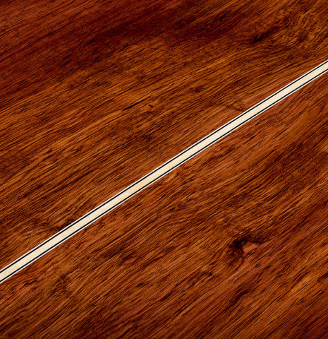 The back center seam of a 2026 German Vazquez Rubio "Hauser" classical guitar made of spruce and palo escrito