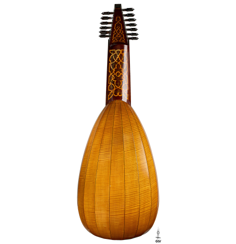 The back of a 1981 David Rubio 9-course lute made of spruce and maple