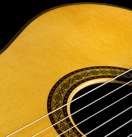 The soundboard of a 2025 Masaki Sakurai "Concert-R" classical guitar made of spruce and Indian rosewood