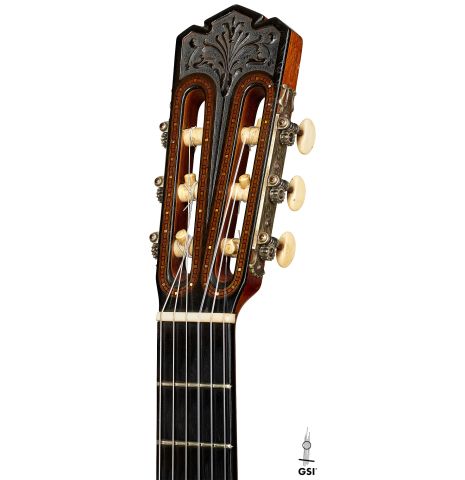The headstock of a 1923 Francisco Simplicio classical guitar made of spruce and CSA rosewood