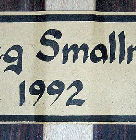 The label of a 1992 Greg Smallman made with cedar and CSA rosewood.