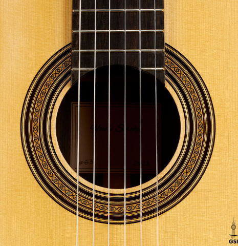The rosette of a 2023 Youri Soroka "1924 Santos, ex Segovia" classical guitar made of spruce and Indian rosewood
