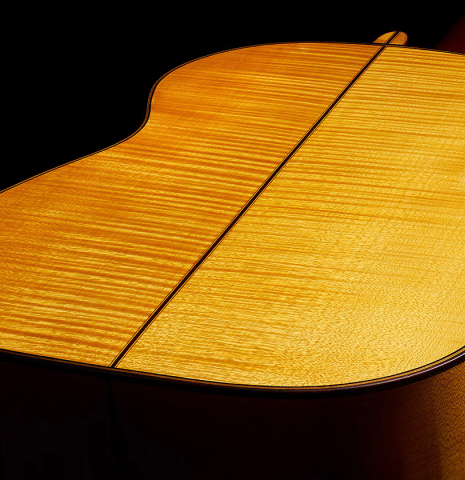 The back and sides at the foot of a 2021 Gary Southwell "1940 'Augustine' Hauser, ex-Bream" classical guitar made of spruce and maple