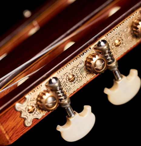 The machine heads of a 2018 Andrea Tacchi "Omaggio a Robert Bouchet" classical guitar made of spruce and CSA rosewood
