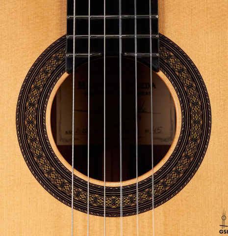 The rosette of 2022 Marco Tejeda "Chamberi" classical guitar made with sprue and African rosewood