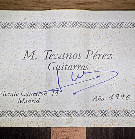 The label of a 1996 Tezanos-Perez classical guitar made with Spruce and CSA rosewood