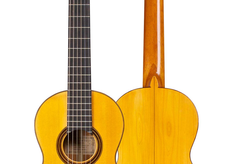 1886 Antonio de Torres w/pegs SP/CY