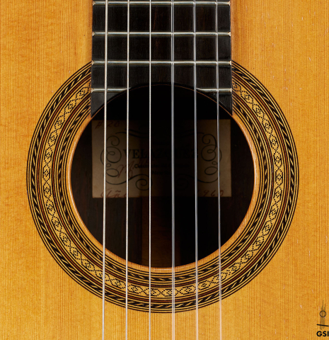 The rosette of a 1960 Manuel Velazquez classical guitar made of spruce and CSA rosewood