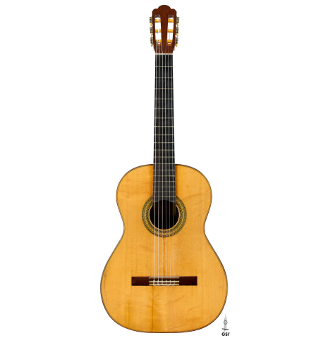 The front of a 1958 Manuel Velazquez classical guitar made of spruce and CSA rosewood