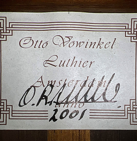 The label of a 2001 Otto Vowinkel 640 scale classical guitar made of spruce and CSA rosewood