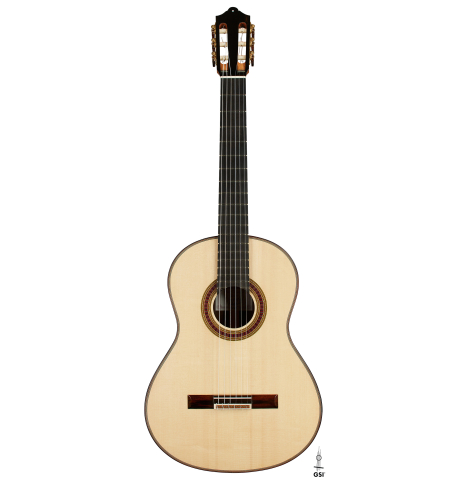 The front of a 2025 Otto Vowinkel classical guitar made with spruce and cocobolo