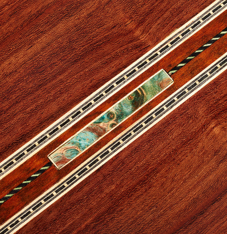 Detail of inlays in the back center seam of a 2024 Gao Yi classical guitar made of spruce and CSA rosewood