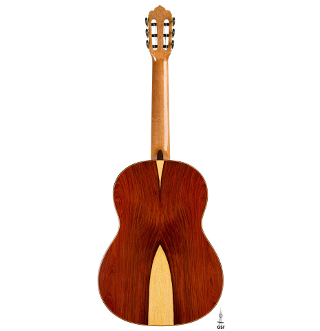 The back of a 2026 Fructuoso Zalapa "Romanillos" classical guitar made of spruce and cocobolo