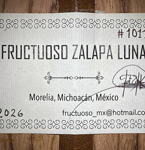 The label of a 2026 Fructuoso Zalapa "Romanillos" classical guitar made of spruce and cocobolo