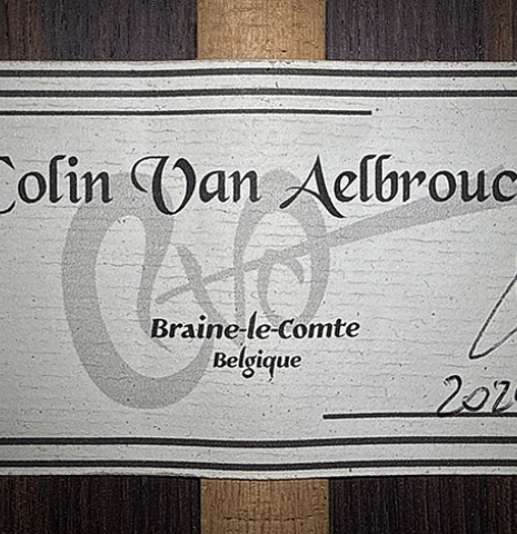 The label of a 2025 Colin van Aelbrouck "Negra" flamenco guitar made of cedar and Indian rosewood
