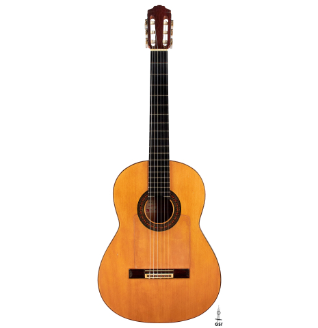The front of a 1962 Marcelo Barbero (Hijo) flamenco guitar made of spruce and cypress