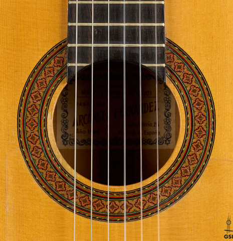 The rosette of a 1966 Marcelo Barbero (Hijo) flamenco guitar made of spruce and cypress