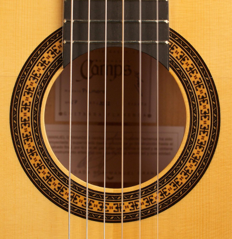 The rosette of a 2022 Hermanos Camps &quot;Primera Blanca&quot; flamenco guitar made of spruce and cypress