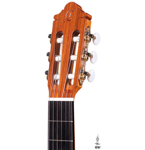 The headstock of a 2022 Hermanos Camps &quot;FL11C Blanca&quot; flamenco guitar made of spruce and cypress