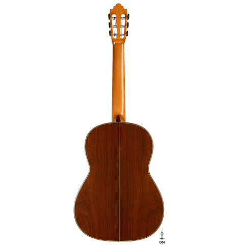 The back of a 2025 Vicente Carrillo "1aF Negra" flamenco guitar made of spruce and African rosewood