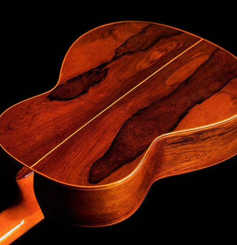 The back and sides of a 2020 Felipe Conde "Reedicion 1975" made of spruce and African rosewood.