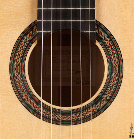 The rosette of a 2019 Felipe Conde "FP 16" flamenco guitar made of spruce and cypress