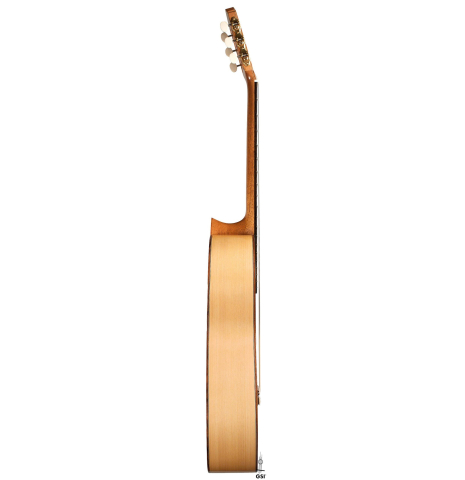 The side of a 2019 Felipe Conde "FP 16" flamenco guitar made of spruce and cypress
