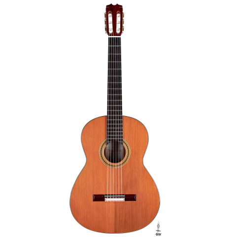 The front of a 2021 Felipe Conde &quot;Reedicion 1974&quot; made of redwood and CSA rosewood.