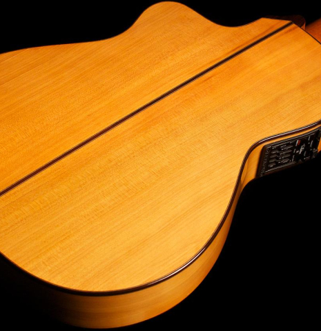 The back of a Cordoba &quot;FCWE Reissue&quot; made of spruce and cypress