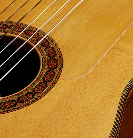 The soundboard of a 1971 Jeronimo Pena Fernandez "Flamenco Negra" w/pegs made of spruce and Honduran rosewood