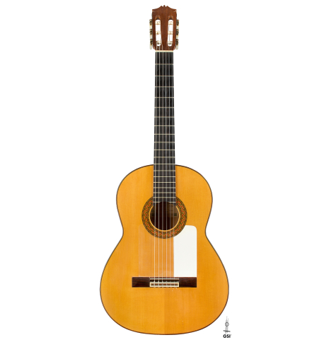 The front of a 1970 Arcangel Fernandez flamenco guitar made of spruce and cypress