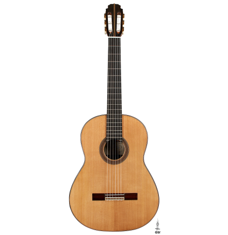 The front of a 2025 Darío García "Flamenco Negra" guitar made of spruce and kamagong