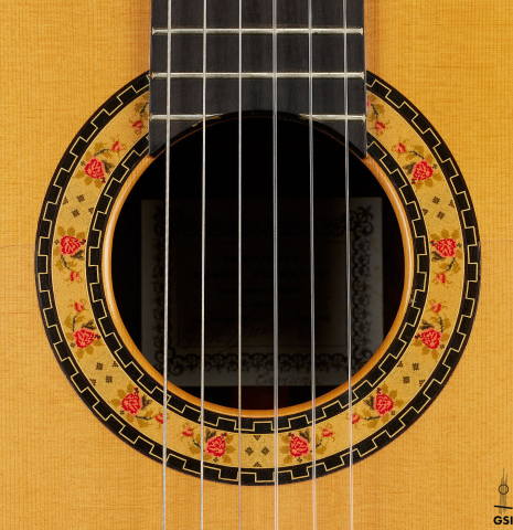 The rosette of a 2006 Conde Hermanos "Felipe V" flamenco negra guitar made of spruce and CSA rosewood