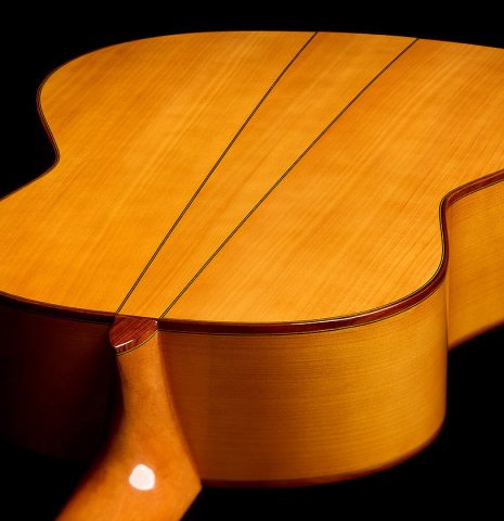 The heel, back and sides of a 2025 Juan Hernandez "Flamenca Profesional" flamenco guitar made of spruce and cypress