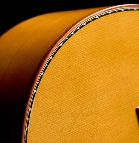 The purfling on the soundboard of a 2025 Juan Hernandez "Flamenca Profesional" flamenco guitar made of spruce and cypress