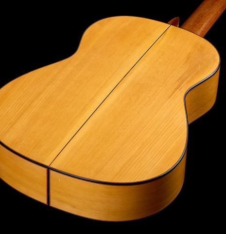 The back and sides of a 1999 Conde Hermanos "Concert Blanca" made of spruce and cypress