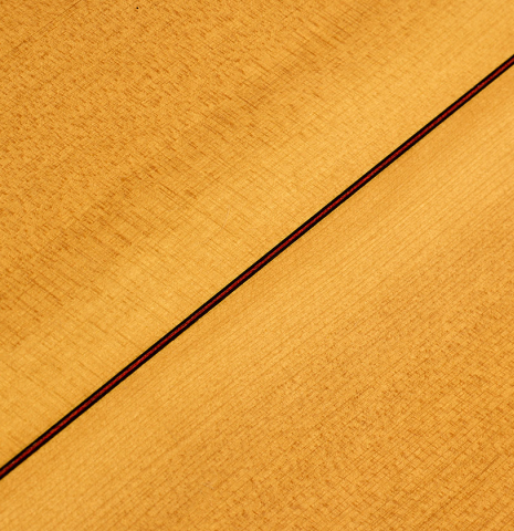 The back center seam of a 1999 Conde Hermanos "Concert Blanca" made of spruce and cypress